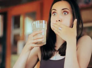 voce-sabia-que-nao-conseguir-arrotar-pode-ser-um-sinal-de-alerta?