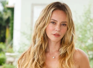 paolla-nega-‘caminhao-de-rosas’-e-critica:-‘invasao-de-um-desconhecidido’