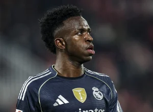 imprensa-espanhola-ve-‘situacao-limite’-para-vini-jr-apos-vaias-historicas