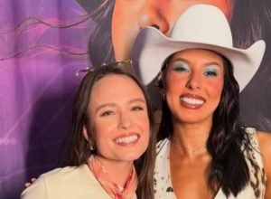 larissa-manoela-compartilha-encontro-com-ana-castela:-“sou-muito-fa”