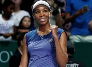 venus-williams-quebra-recorde-no-australian-open,-mas-deixa-vitoria-escapar