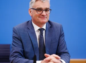 alemanha-reage-a-ameaca-de-trump-de-impor-tarifas-ligadas-a-groenlandia