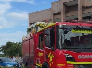 ex-prefeito-arnaldo-vianna-e-sepultado-em-clima-de-muita-comocao