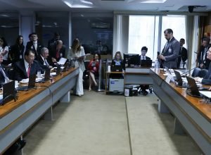 caso-master:-cae-do-senado-quer-ouvir-ex-presidente-do-brb-e-vorcaro
