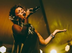 carnajazz-movimenta-rio-das-ostras-com-programacao-familiar-e-valorizacao-de-artistas-locais