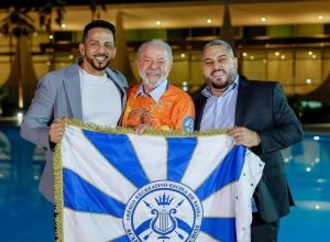 lula-barra-participacao-de-ministros-no-desfile-de-carnaval-em-sua-homenagem