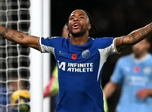 ex-chelsea,-sterling-acerta-com-o-feyenoord-ate-o-fim-da-temporada
