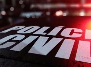 crianca-e-internada-apos-ser-esquecida-pelo-pai-dentro-do-carro-em-sc