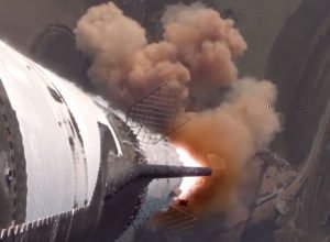 disputa-lunar-se-acirra:-musk-e-bezos-contra-a-china-pelo-futuro-da-exploracao-espacial