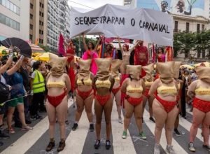 bloco-protesta-contra-a-falta-de-apoio-da-prefeitura-de-sp