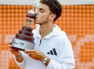 atp-250-de-buenos-aires:-cerundolo-bate-darderi-e-conquista-titulo-inedito