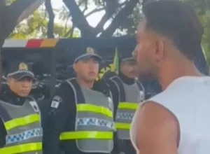 policial-usa-spray-de-pimenta-contra-deputado-em-bloco-no-df;-veja