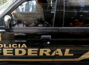 pf-faz-buscas-para-investigar-vazamento-de-dados-da-receita-de-ministros-do-supremo