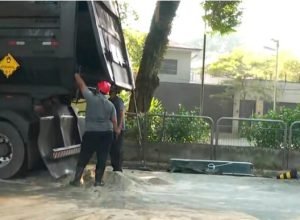vazamento-de-nitrato-de-amonia-interdita-avenida-dos-bandeirantes-e-bloqueio-e-liberado-na-zona-sul-de-sao-paulo
