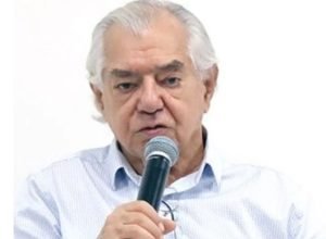 quem-era-jose-alvaro-moises,-fundador-do-pt-que-morreu-apos-se-afogar-no-litoral-norte-de-sp