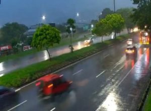 forte-chuva-provoca-bolsoes-d’agua-e-transtornos-no-rio