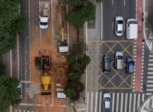 cratera-se-abre-na-rua-da-consolacao