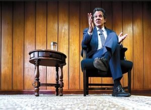 conflito-no-oriente-medio-nao-impacta-macroeconomia-brasileira-no-curto-prazo,-mas-escalada-pode-gerar-riscos,-diz-fernando-haddad