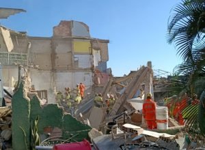 sobe-para-11-o-numero-de-mortos-apos-desabamento-de-predio-com-lar-de-idosos-em-belo-horizonte;-bombeiros-buscam-ultima-desaparecida