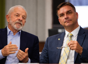pesquisa-datafolha-aponta-lula-com-46%-e-flavio-bolsonaro-com-43%-em-simulacao-de-2o-turno
