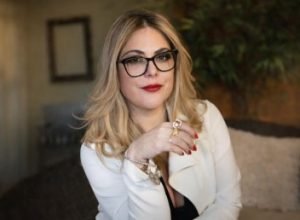 roberta-malzoni-une-direito,-comunicacao-e-atuacao-institucional-em-defesa-das-mulheres