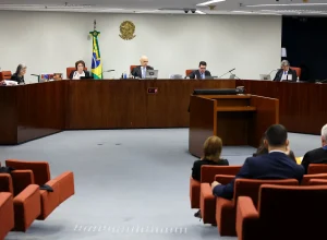 primeira-turma-do-stf-tem-maioria-para-condenar-deputados-do-pl-por-corrupcao-em-emendas-parlamentares