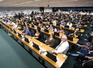 nova-politica-de-cnh-amplia-acesso-e-reduz-custos,-diz-secretario