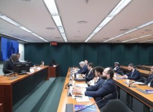 motoristas-de-aplicativo-pedem-maior-remuneracao-e-mais-seguranca-em-debate-na-camara
