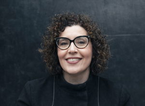 peca-“a-pediatra”-estreia-no-sesc-pinheiros-e-leva-publico-ao-teatro-em-sao-paulo