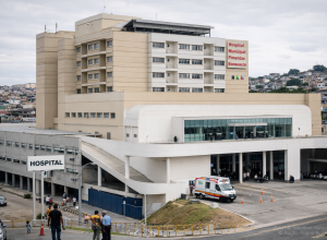 hospital-de-guarulhos-tem-sala-de-medicacao-improvisada-em-banheiro-e-falta-de-itens-basicos