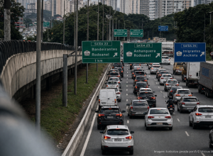 feriado-de-pascoa-deve-levar-1,6-milhao-de-veiculos-as-rodovias-de-sao-paulo
