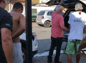 dupla-e-presa-suspeita-de-matar-idosa-e-esconder-corpo-em-cama-box-no-litoral-de-sp