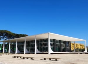 stf-comeca-a-receber-pedidos-de-reducao-de-pena-de-condenados-pelos-atos-de-8-de-janeiro