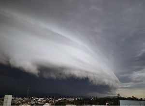 ciclone-bomba-avanca-sobre-o-sul-do-brasil-neste-fim-de-semana