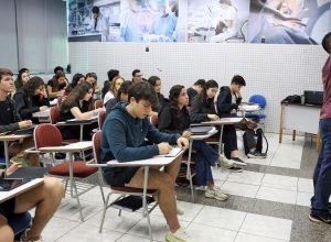 desenrola-fies:-estudante-pode-renegociar-divida-a-partir-desta-quarta
