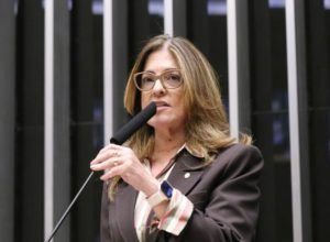 comissao-aprova-divorcio-unilateral-em-cartorio-para-vitima-de-violencia-domestica