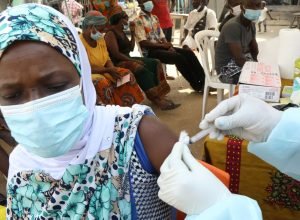 vacina-contra-cepa-do-ebola-na-africa-pode-demorar-ate-9-meses