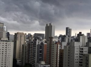 sao-paulo-tera-frente-fria-e-chuva-ate-domingo