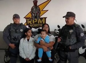 policiais-da-rpm-ii-fazem-a-manobra-de-heimlich-e-salva-bebe