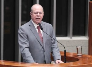comissao-aprova-uso-de-royalties-do-petroleo-para-financiar-tarifa-zero-no-transporte