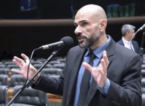 comissao-aprova-regras-para-aumentar-protecao-de-motoristas-de-aplicativo